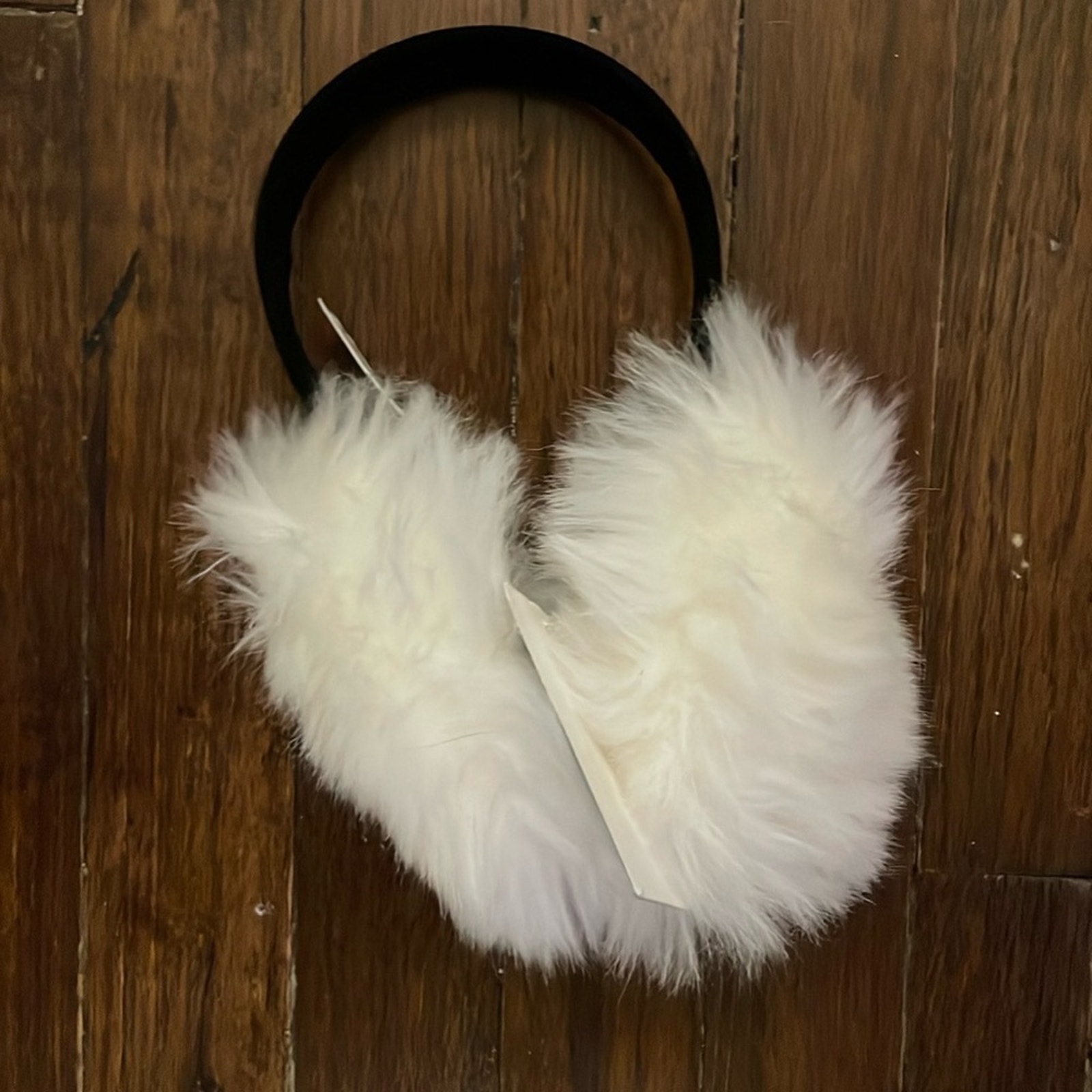 Kyi Kyi Faux Fur Winter Ear Muffs White New — image 2 of 3